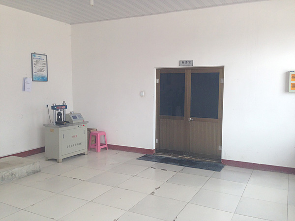 �a(ch��n)Ʒ�z���һ��